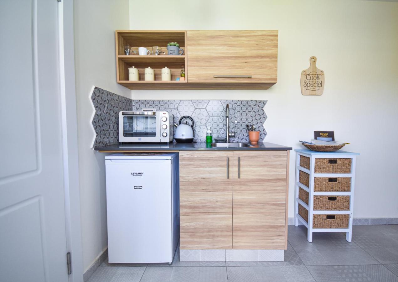 אילת Sunshine Suite Boutique Only 5 Min Walk To The Beach - By Seaelo מראה חיצוני תמונה