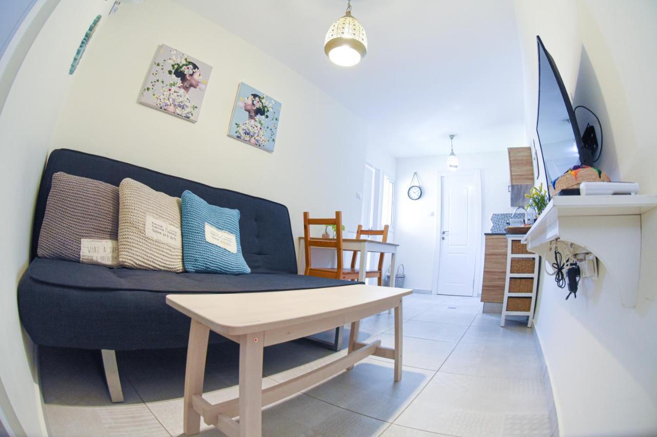 אילת Sunshine Suite Boutique Only 5 Min Walk To The Beach - By Seaelo מראה חיצוני תמונה