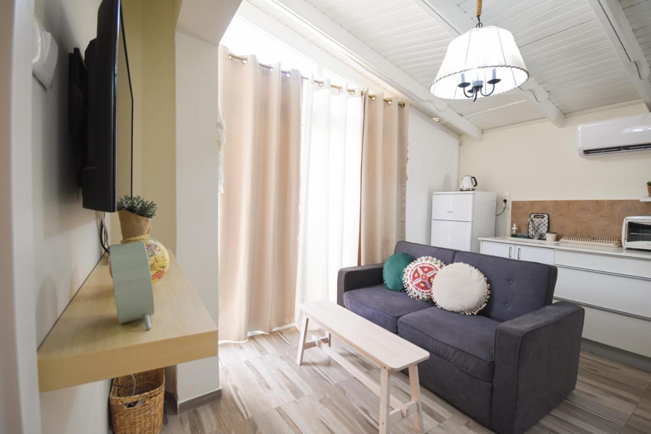 אילת Sunshine Suite Boutique Only 5 Min Walk To The Beach - By Seaelo מראה חיצוני תמונה