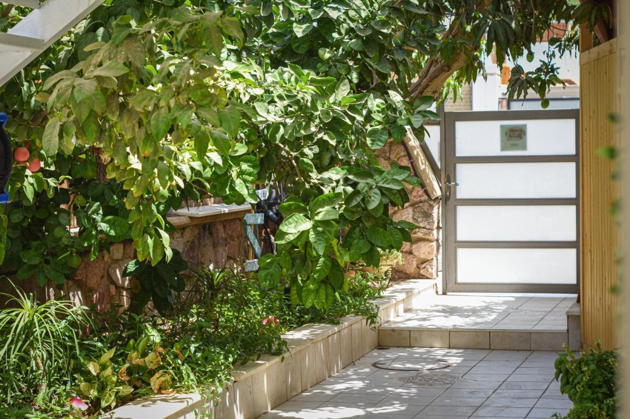 אילת Sunshine Suite Boutique Only 5 Min Walk To The Beach - By Seaelo מראה חיצוני תמונה